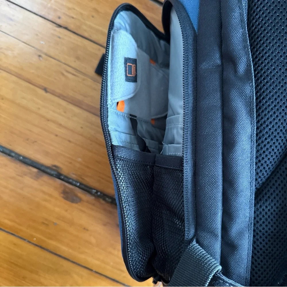 Lowepro Flipside 300 Camera Bag Backpack - Blue Black